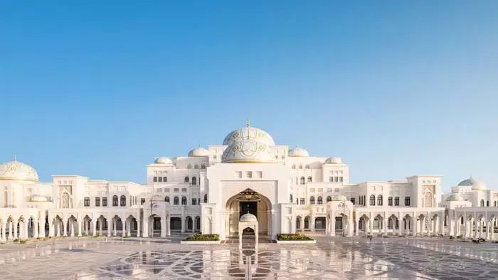 Abu Dhabi City Tour with Russian Speaking Guide