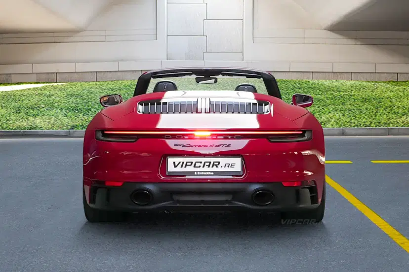 Porsche 911 Carrera 4 GTS